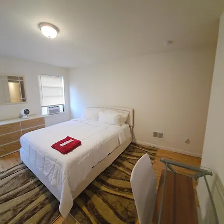 Bugo'S Room With Private Bathroom